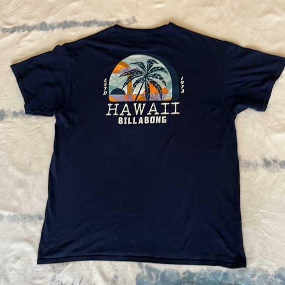 Good condition. Sz L Billabong tshirt. Dark blue - Picture 2 of 2